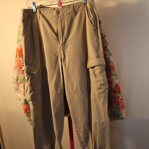 Forever 21 Jogger Cargo Pants - khaki elastic   Hight waisted Size Large